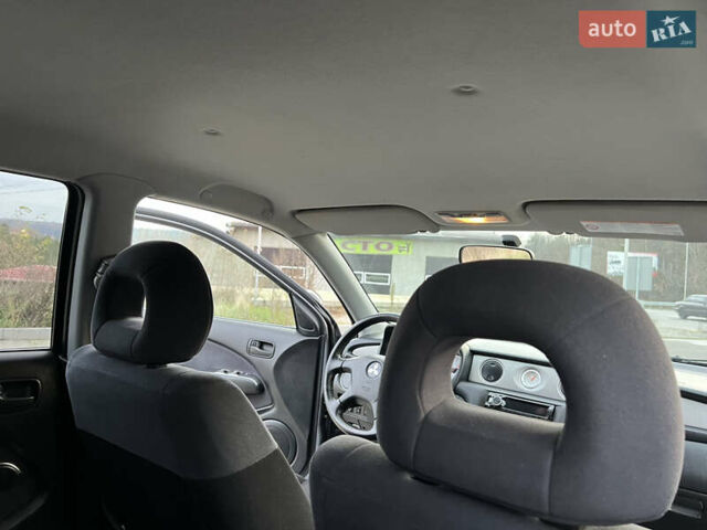 Сірий Міцубісі Аутлендер, об'ємом двигуна 2 л та пробігом 192 тис. км за 6400 $, фото 37 на Automoto.ua
