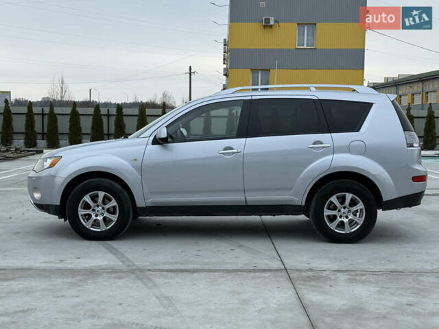 Серый Мицубиси Аутлендер, объемом двигателя 2 л и пробегом 299 тыс. км за 7750 $, фото 9 на Automoto.ua