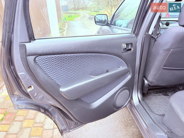 Серый Мицубиси Аутлендер, объемом двигателя 2.4 л и пробегом 240 тыс. км за 6900 $, фото 51 на Automoto.ua