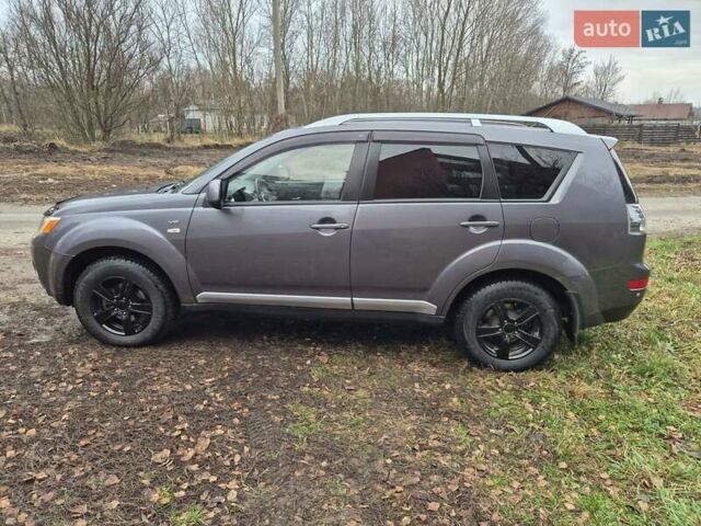 Сірий Міцубісі Аутлендер, об'ємом двигуна 3 л та пробігом 299 тис. км за 9000 $, фото 4 на Automoto.ua