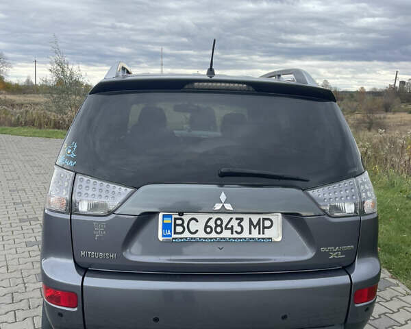 Сірий Міцубісі Аутлендер, об'ємом двигуна 3 л та пробігом 235 тис. км за 8500 $, фото 5 на Automoto.ua