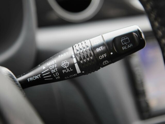 Серый Мицубиси Аутлендер, объемом двигателя 2.4 л и пробегом 240 тыс. км за 7200 $, фото 20 на Automoto.ua