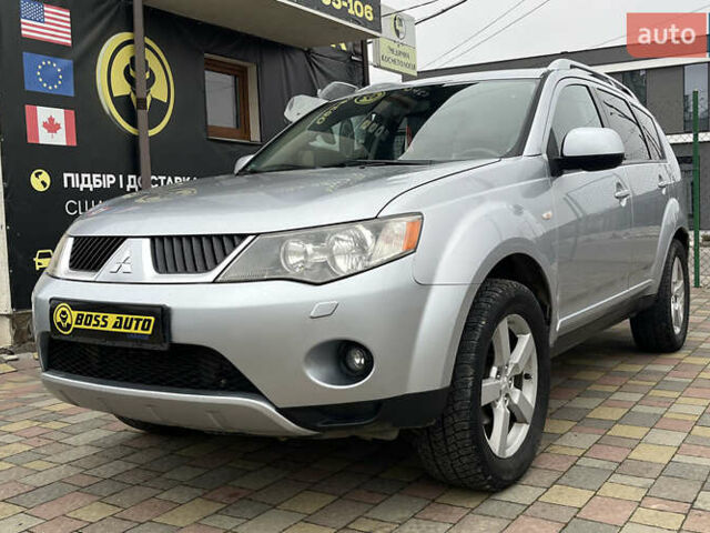 Серый Мицубиси Аутлендер, объемом двигателя 1.97 л и пробегом 310 тыс. км за 7600 $, фото 2 на Automoto.ua