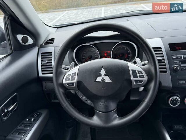 Міцубісі Аутлендер 2007 у Вінниці на Automoto.ua Сірий Міцубісі Аутлендер, об'ємом двигуна 2.4 л та пробігом 126 тис. км за 10500 $, фото 39 на Automoto.ua