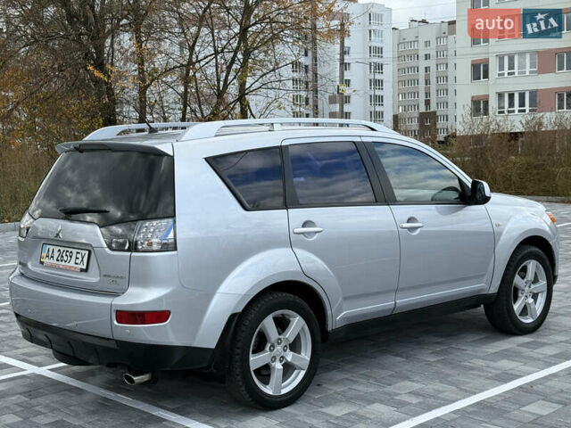 Міцубісі Аутлендер 2007 у Вінниці на Automoto.ua Сірий Міцубісі Аутлендер, об'ємом двигуна 2.4 л та пробігом 126 тис. км за 10500 $, фото 5 на Automoto.ua