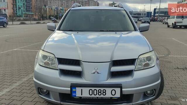 Сірий Міцубісі Аутлендер, об'ємом двигуна 2.4 л та пробігом 170 тис. км за 6400 $, фото 17 на Automoto.ua