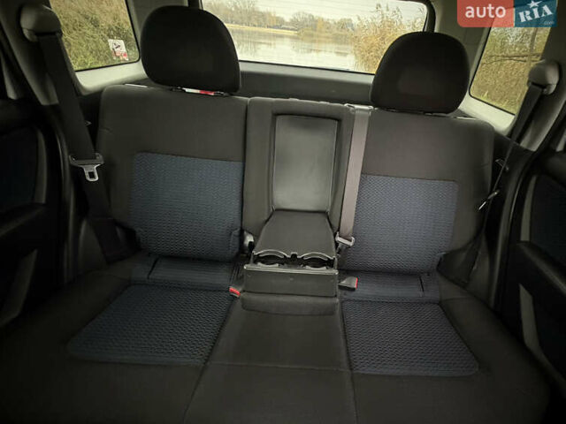 Серый Мицубиси Аутлендер, объемом двигателя 2.38 л и пробегом 238 тыс. км за 7450 $, фото 29 на Automoto.ua