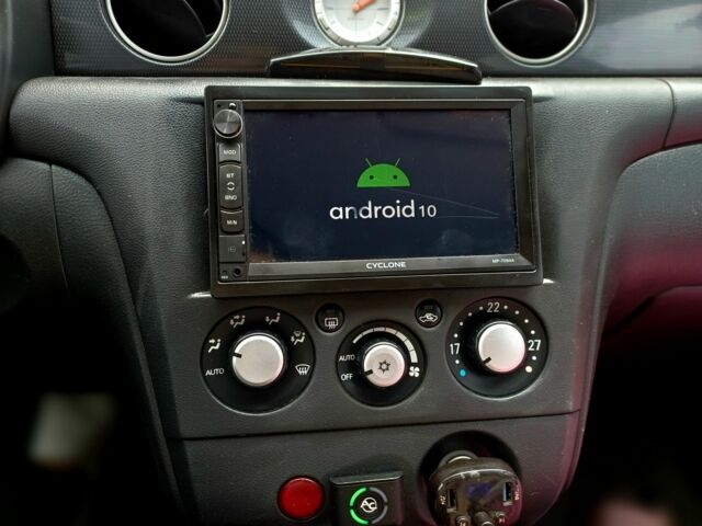 Серый Мицубиси Аутлендер, объемом двигателя 2.4 л и пробегом 243 тыс. км за 6200 $, фото 11 на Automoto.ua