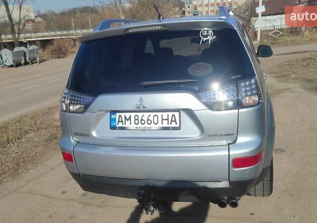 Сірий Міцубісі Аутлендер, об'ємом двигуна 1.97 л та пробігом 272 тис. км за 7800 $, фото 1 на Automoto.ua