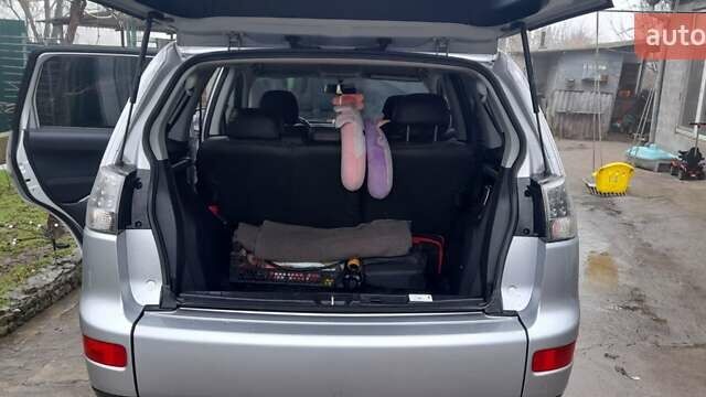 Сірий Міцубісі Аутлендер, об'ємом двигуна 1.97 л та пробігом 197 тис. км за 8999 $, фото 3 на Automoto.ua