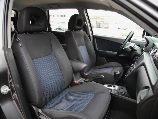 Серый Мицубиси Аутлендер, объемом двигателя 2.4 л и пробегом 240 тыс. км за 7200 $, фото 9 на Automoto.ua