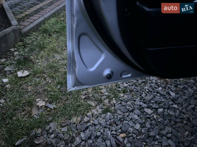 Серый Мицубиси Аутлендер, объемом двигателя 2.4 л и пробегом 236 тыс. км за 7600 $, фото 31 на Automoto.ua