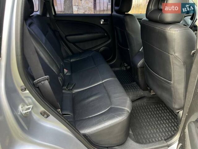 Серый Мицубиси Аутлендер, объемом двигателя 2.38 л и пробегом 170 тыс. км за 6900 $, фото 15 на Automoto.ua