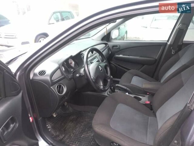 Серый Мицубиси Аутлендер, объемом двигателя 2 л и пробегом 232 тыс. км за 5950 $, фото 7 на Automoto.ua