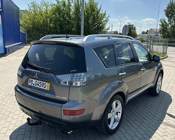 Мицубиси Аутлендер 2008 в Кременце на Automoto.ua Серый Мицубиси Аутлендер, объемом двигателя 2.2 л и пробегом 162 тыс. км за 9500 $, фото 5 на Automoto.ua