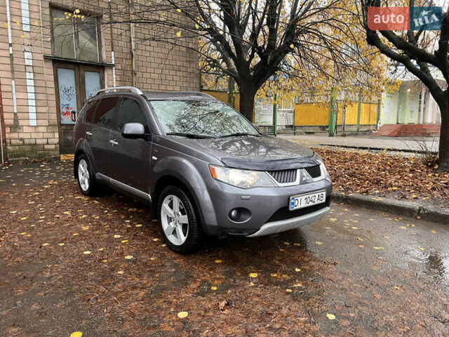 Сірий Міцубісі Аутлендер, об'ємом двигуна 3 л та пробігом 209 тис. км за 9800 $, фото 4 на Automoto.ua