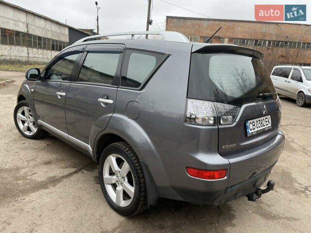Сірий Міцубісі Аутлендер, об'ємом двигуна 3 л та пробігом 295 тис. км за 8000 $, фото 4 на Automoto.ua