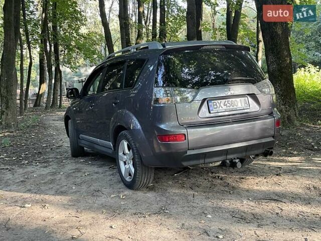 Серый Мицубиси Аутлендер, объемом двигателя 1.97 л и пробегом 248 тыс. км за 8155 $, фото 7 на Automoto.ua