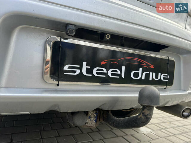 Серый Мицубиси Аутлендер, объемом двигателя 2.38 л и пробегом 197 тыс. км за 7699 $, фото 22 на Automoto.ua