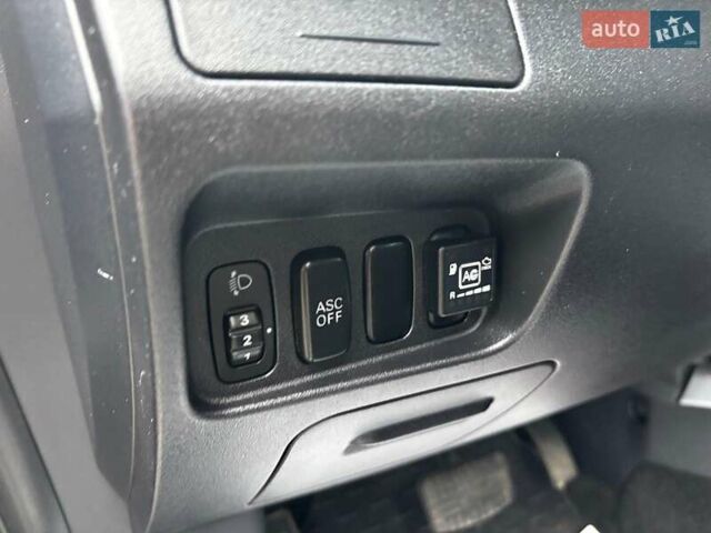 Серый Мицубиси Аутлендер, объемом двигателя 2.4 л и пробегом 237 тыс. км за 8490 $, фото 19 на Automoto.ua