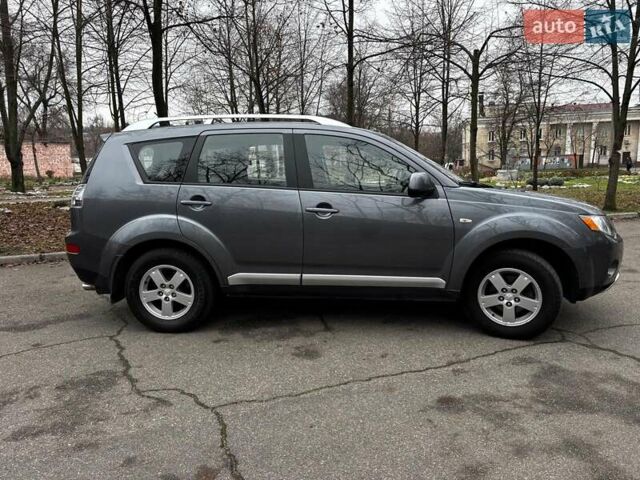 Серый Мицубиси Аутлендер, объемом двигателя 2.4 л и пробегом 237 тыс. км за 8490 $, фото 7 на Automoto.ua