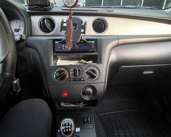 Сірий Міцубісі Аутлендер, об'ємом двигуна 2 л та пробігом 161 тис. км за 7500 $, фото 15 на Automoto.ua