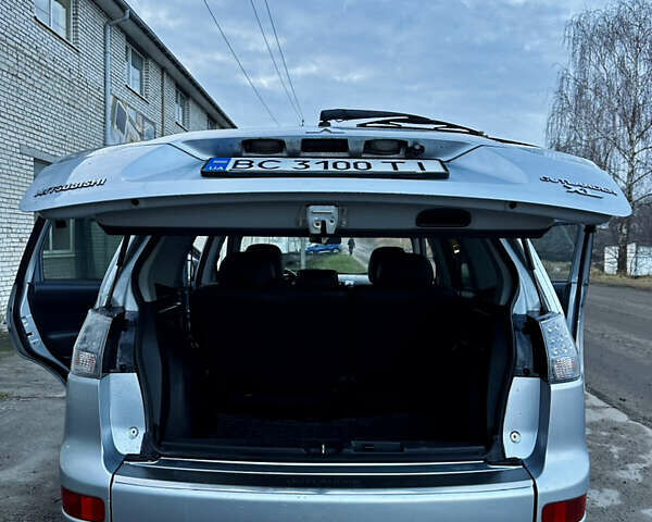 Сірий Міцубісі Аутлендер, об'ємом двигуна 2.4 л та пробігом 273 тис. км за 8400 $, фото 9 на Automoto.ua