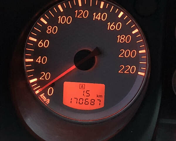 Серый Мицубиси Аутлендер, объемом двигателя 2 л и пробегом 170 тыс. км за 6950 $, фото 8 на Automoto.ua