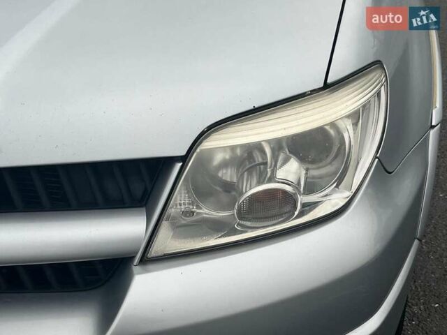 Серый Мицубиси Аутлендер, объемом двигателя 2.4 л и пробегом 324 тыс. км за 6890 $, фото 4 на Automoto.ua