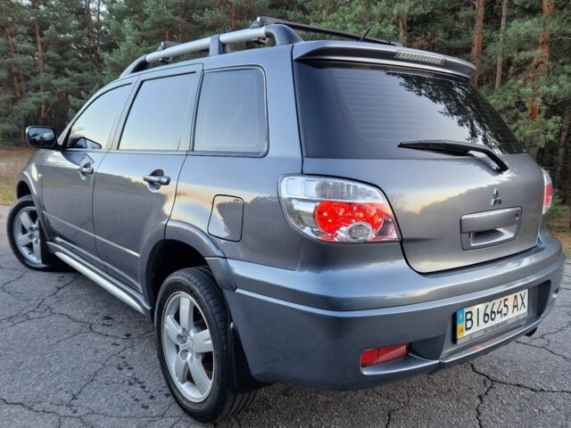 Міцубісі Аутлендер 2008 у Кременчуге на Automoto.ua Сірий Міцубісі Аутлендер, об'ємом двигуна 2 л та пробігом 157 тис. км за 8300 $, фото 3 на Automoto.ua