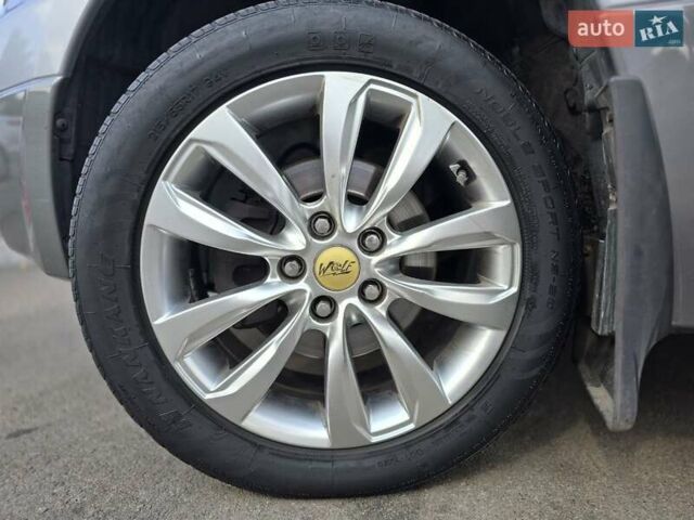 Серый Мицубиси Аутлендер, объемом двигателя 2 л и пробегом 151 тыс. км за 7500 $, фото 11 на Automoto.ua