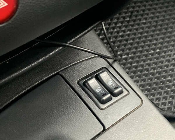 Серый Мицубиси Аутлендер, объемом двигателя 2 л и пробегом 247 тыс. км за 5999 $, фото 16 на Automoto.ua