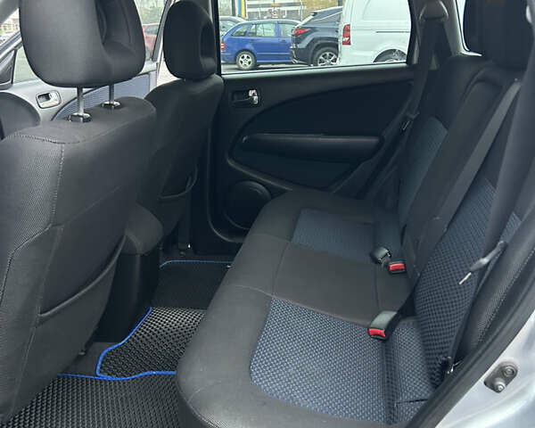 Серый Мицубиси Аутлендер, объемом двигателя 2.38 л и пробегом 81 тыс. км за 8700 $, фото 14 на Automoto.ua