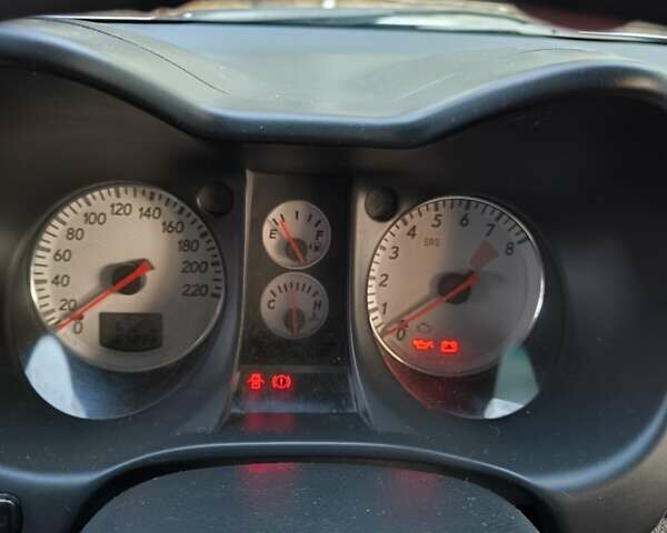 Сірий Міцубісі Аутлендер, об'ємом двигуна 2 л та пробігом 161 тис. км за 7500 $, фото 6 на Automoto.ua