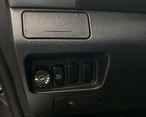 Сірий Міцубісі Аутлендер, об'ємом двигуна 3 л та пробігом 209 тис. км за 9800 $, фото 32 на Automoto.ua