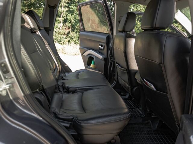 Міцубісі Аутлендер 2008 у Белой Церкве на Automoto.ua Сірий Міцубісі Аутлендер, об'ємом двигуна 2.4 л та пробігом 280 тис. км за 8000 $, фото 8 на Automoto.ua