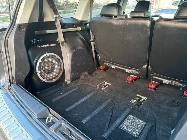 Серый Мицубиси Аутлендер, объемом двигателя 2.4 л и пробегом 321 тыс. км за 10000 $, фото 14 на Automoto.ua