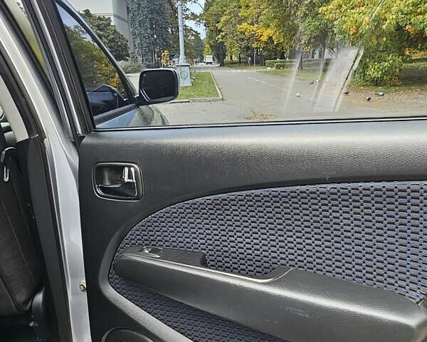 Міцубісі Аутлендер 2008 у Києві на Automoto.ua Сірий Міцубісі Аутлендер, об'ємом двигуна 2.38 л та пробігом 200 тис. км за 5900 $, фото 20 на Automoto.ua