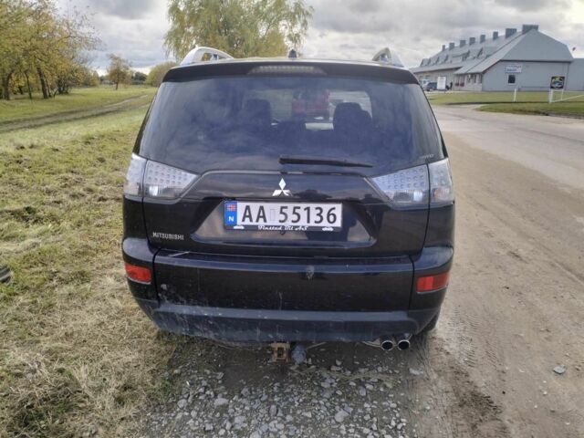 Сірий Міцубісі Аутлендер, об'ємом двигуна 0 л та пробігом 265 тис. км за 4200 $, фото 2 на Automoto.ua