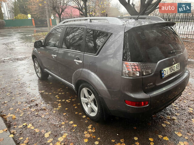 Сірий Міцубісі Аутлендер, об'ємом двигуна 3 л та пробігом 209 тис. км за 9800 $, фото 11 на Automoto.ua