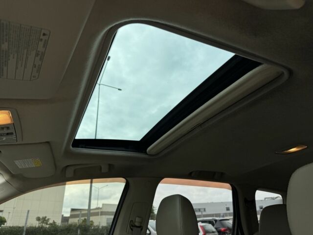 Серый Мицубиси Аутлендер, объемом двигателя 3 л и пробегом 175 тыс. км за 8500 $, фото 19 на Automoto.ua