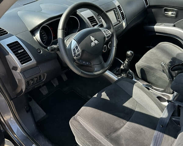 Мицубиси Аутлендер 2008 в Кременце на Automoto.ua Серый Мицубиси Аутлендер, объемом двигателя 2.2 л и пробегом 162 тыс. км за 9500 $, фото 10 на Automoto.ua