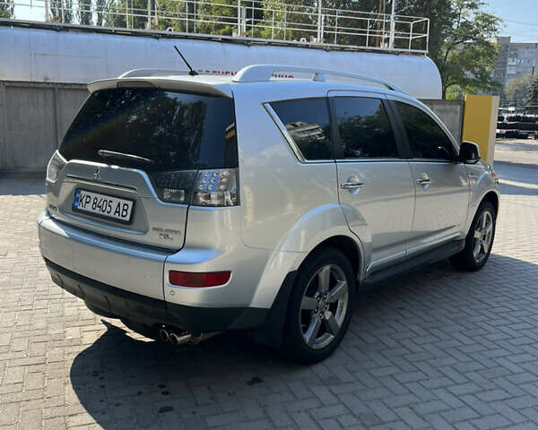 Сірий Міцубісі Аутлендер, об'ємом двигуна 3 л та пробігом 152 тис. км за 8500 $, фото 2 на Automoto.ua