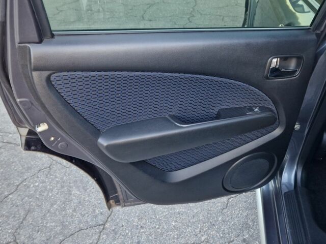 Міцубісі Аутлендер 2008 у Кременчуге на Automoto.ua Сірий Міцубісі Аутлендер, об'ємом двигуна 2 л та пробігом 157 тис. км за 8300 $, фото 7 на Automoto.ua