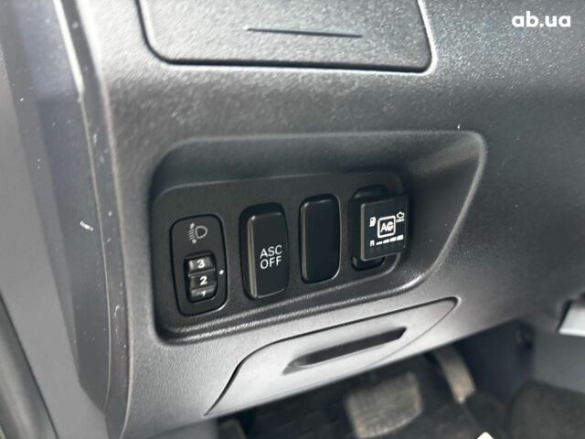 Серый Мицубиси Аутлендер, объемом двигателя 2.4 л и пробегом 237 тыс. км за 8490 $, фото 19 на Automoto.ua