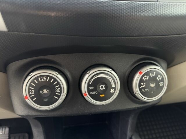 Серый Мицубиси Аутлендер, объемом двигателя 3 л и пробегом 175 тыс. км за 8500 $, фото 18 на Automoto.ua