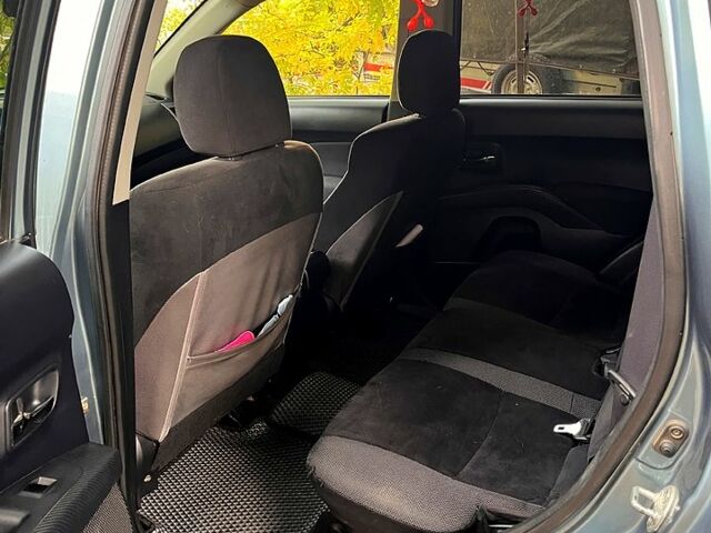 Міцубісі Аутлендер 2008 у Одесі на Automoto.ua Сірий Міцубісі Аутлендер, об'ємом двигуна 2.2 л та пробігом 584 тис. км за 8100 $, фото 6 на Automoto.ua