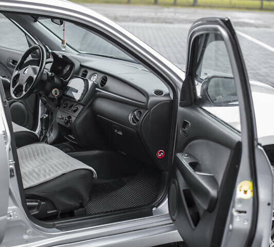 Сірий Міцубісі Аутлендер, об'ємом двигуна 2 л та пробігом 258 тис. км за 5650 $, фото 30 на Automoto.ua