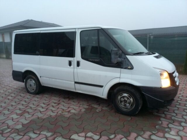 Серый Мицубиси Аутлендер, объемом двигателя 2 л и пробегом 340 тыс. км за 4288 $, фото 10 на Automoto.ua