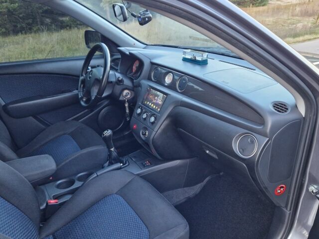 Міцубісі Аутлендер 2008 у Кременчуге на Automoto.ua Сірий Міцубісі Аутлендер, об'ємом двигуна 2 л та пробігом 157 тис. км за 8300 $, фото 8 на Automoto.ua